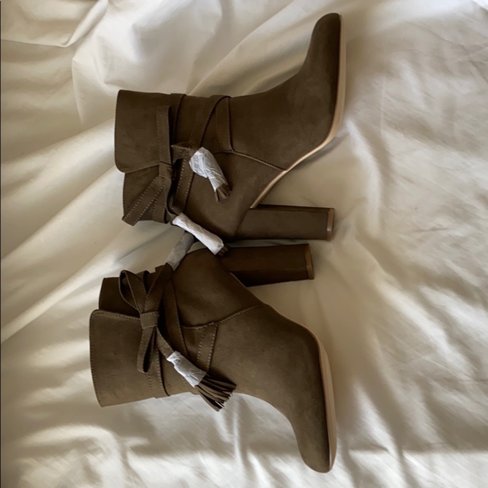 Booties - Picture 3 of 4